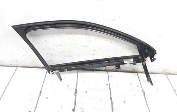 Audi A4 S4 B7 8E 8H Front door window/glass frame 8E0837629