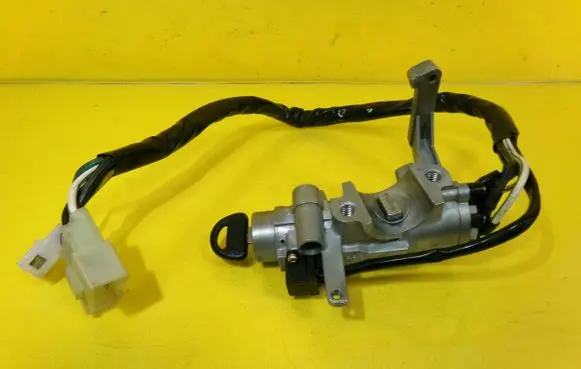 Suzuki Swift Cultus Ignition lock 316669