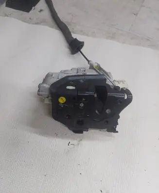 Audi A7 S7 4G Rear door lock 4G0839015