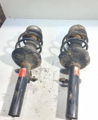 BMW X3 E83 Front shock absorber with coil spring 7572921 L09523