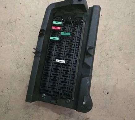 Renault Master II Fuse box set 1810916000