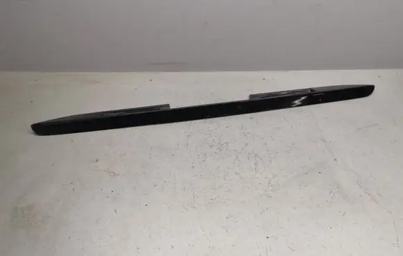 Mercedes-Benz S W140 Trunk door license plate light bar 1407500027