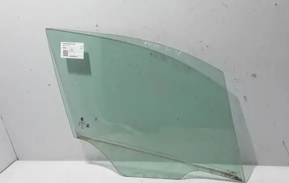 Fiat 500X Front door window glass four-door 51941683