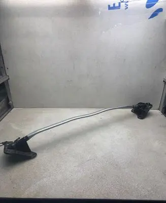 Nissan 350Z Front strut bar 