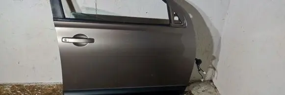 Nissan Qashqai Front door