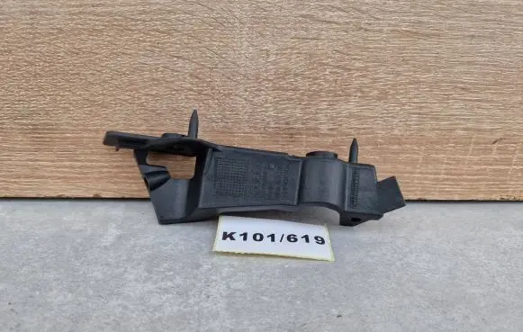 Audi A4 S4 B8 8K Front bumper mounting bracket 8K0807283