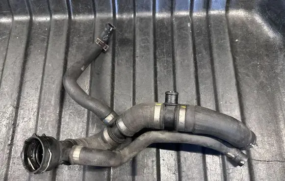 Volvo S90, V90 Engine coolant pipe/hose H29092 31686003