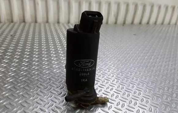 Windscreen/windshield washer pump