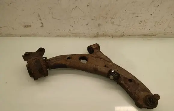 Mazda CX-7 Front lower control arm/wishbone