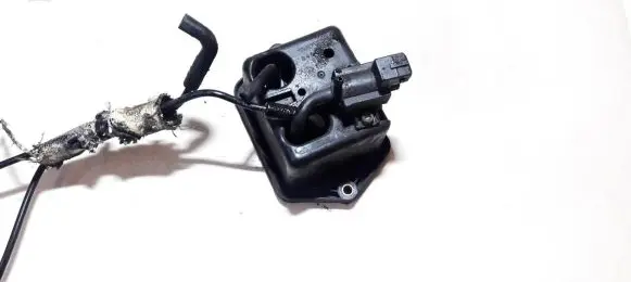 Vacuum air tank