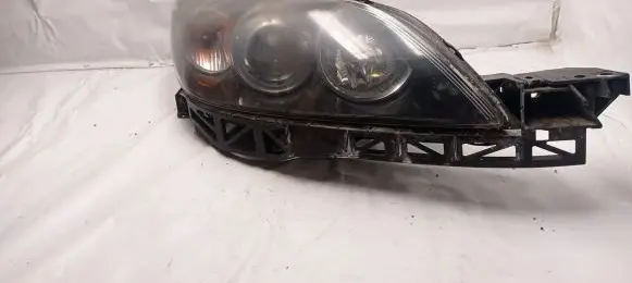 Mazda 3 I Headlight/headlamp P2951