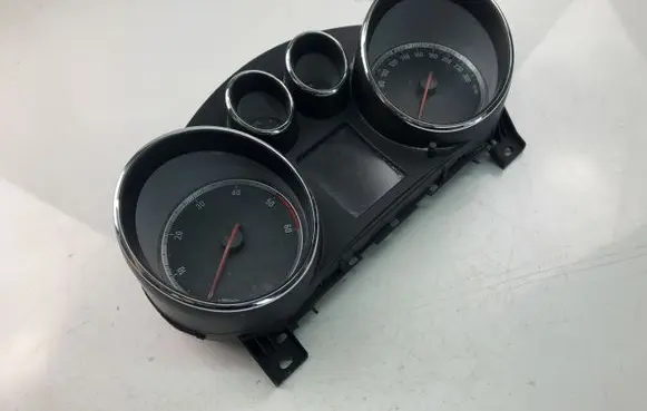 Opel Insignia A Speedometer (instrument cluster) 22783076
