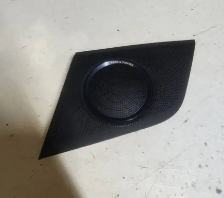 Audi A5 8T 8F Side speaker trim/cover 8T0857227A