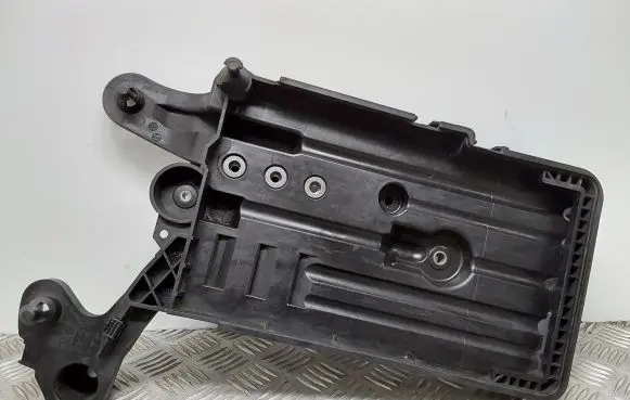 Audi A3 S3 8V Battery tray 5Q0915321G 5Q0915331H