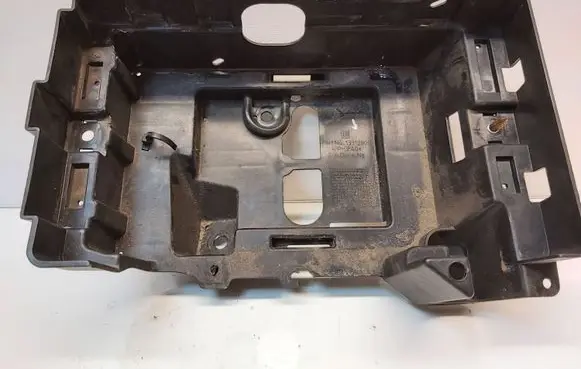 Battery box tray
