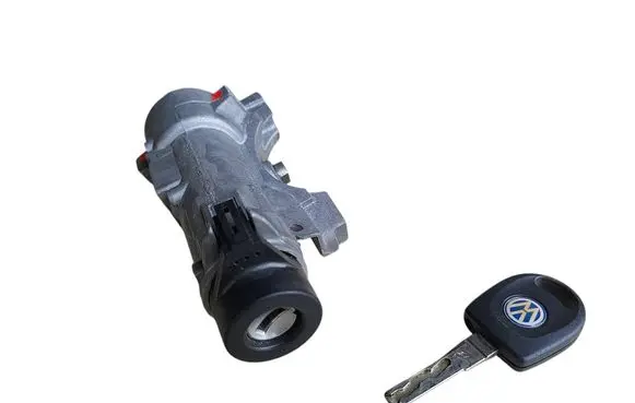 Volkswagen Golf IV Ignition lock 4B0905851C