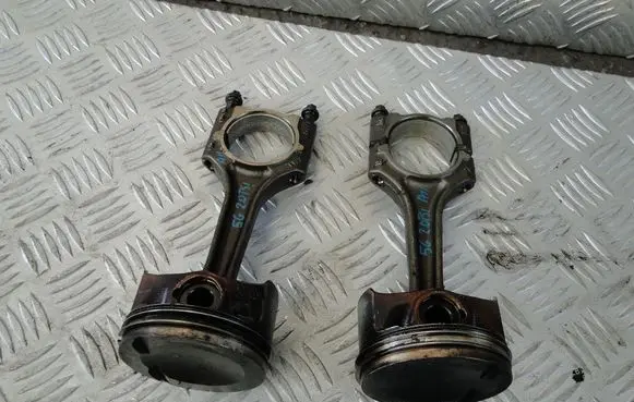 Volkswagen Golf VII Piston 06LL
