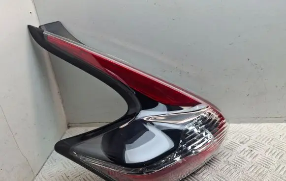 Nissan Juke I F15 Rear/tail lights L90132961 26555BV80A 047000