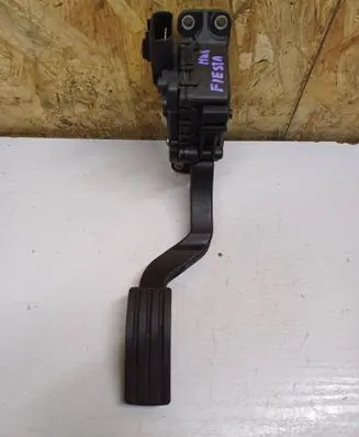 Ford Fusion Accelerator throttle pedal 6PV00856702
