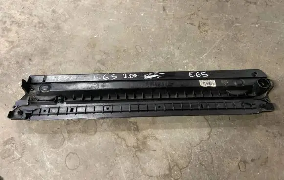 BMW 7 E65 E66 Radiator trim 7795383 DN36568 E3797000