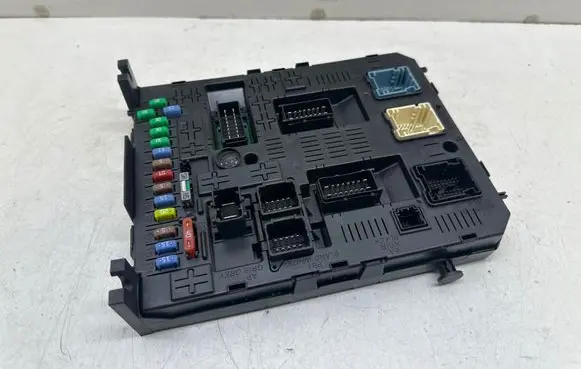 Peugeot 3008 I Comfort/convenience module 966405908002