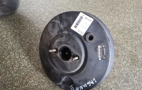 Renault Laguna II Brake booster 8200100246A
