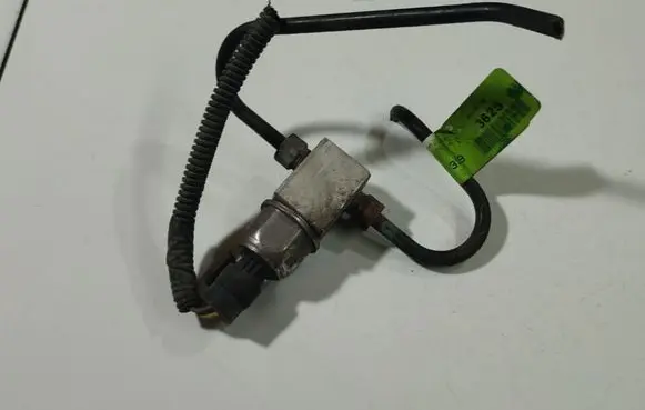 Saturn Vue Air conditioning (A/C) pressure sensor 3625