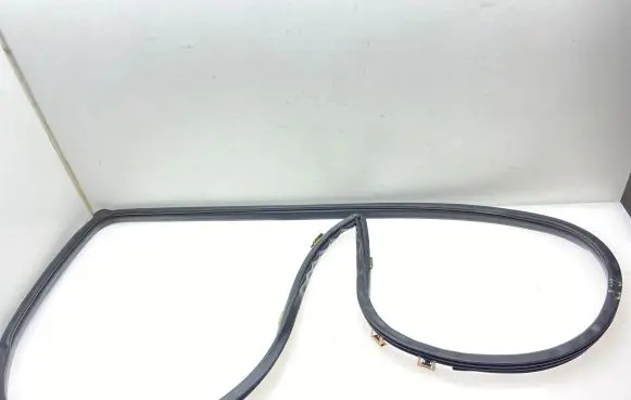 Toyota Corolla E120 E130 Front door rubber seal