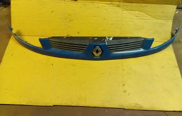 Renault Kangoo I Front grill 8200150629