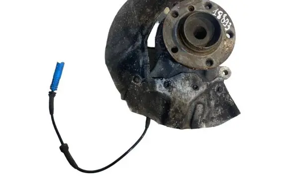 BMW 7 E65 E66 Front wheel hub spindle knuckle 6752487