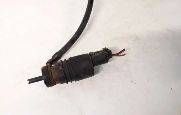 BMW X5 E53 Windscreen/windshield washer pump