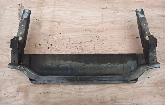 Volvo XC90 Front bumper splitter molding