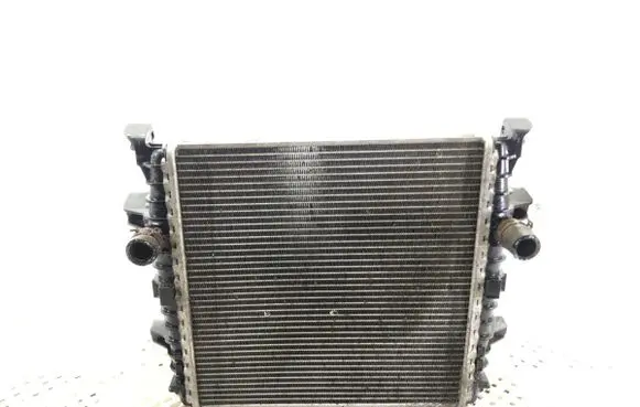 Audi Q7 4L Coolant radiator 7L8121212
