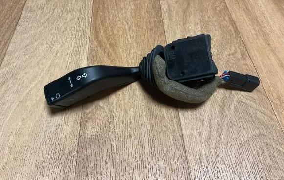Opel Zafira A Indicator stalk 13142073 90560990 92115268