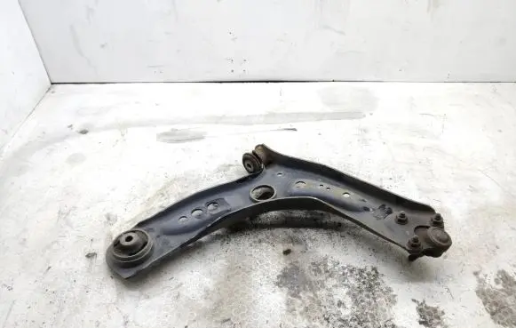 Skoda Octavia Mk3 (5E) Front lower control arm/wishbone 5Q0407151L