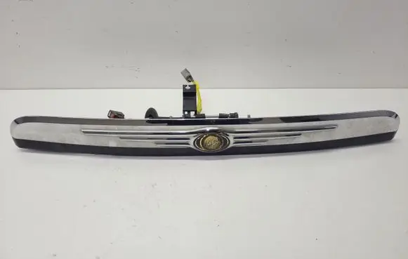 Chrysler Voyager Trunk door license plate light bar 05109538AC 05109539AC