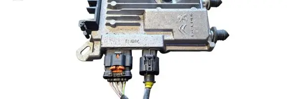 Peugeot 308 Start/Stop control module 9819598180