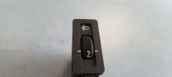 BMW 5 E34 Headlight level height control switch 61318351268 61.318351268