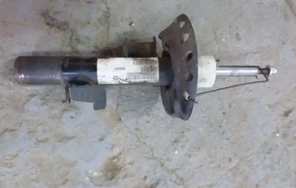 Volvo XC60 Front shock absorber/damper