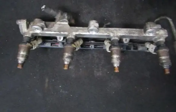 Honda Prelude Fuel main line pipe