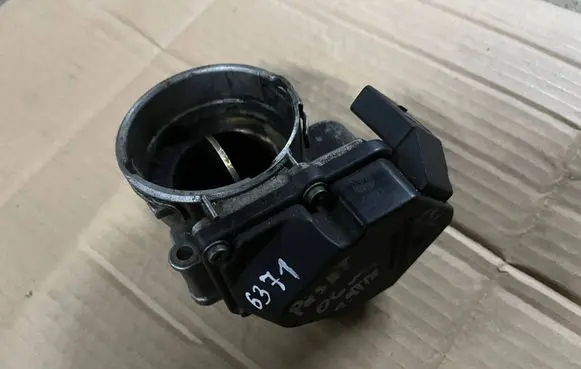 Volkswagen Touran I Throttle valve A2C53089612