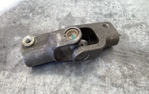 Toyota Avensis T250 Steering column universal joint