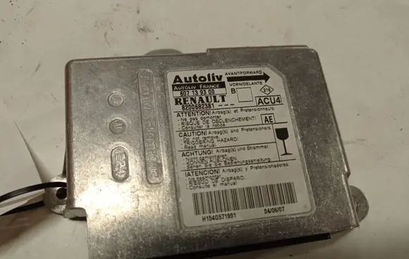 Renault Megane II Airbag control unit/module 8200682381