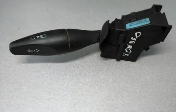 Ford Mondeo Mk III Indicator stalk 1S7T13335AD