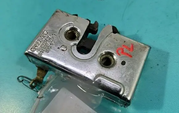 Audi 80 90 S2 B4 Front door lock 8A1837015A IMPRK1534217