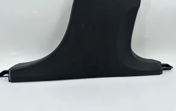 (B) pillar trim (bottom)