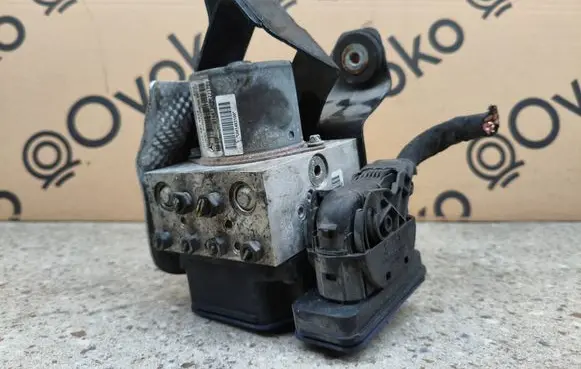 Mercedes-Benz GL X166 ABS Pump A1669013400 225841119