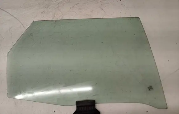 Rear door window glass
