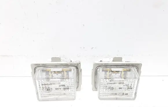 Mercedes-Benz C W204 Number plate light A2218200856