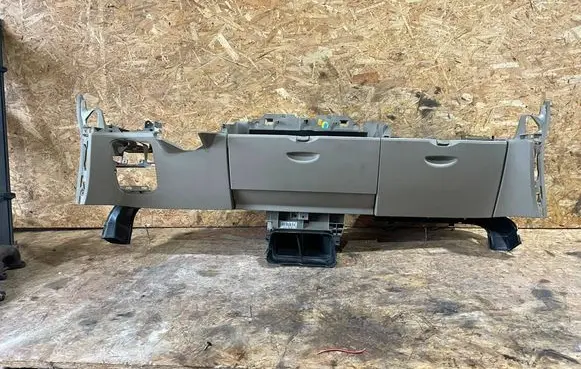 Renault Espace IV Glove box set 8200102458